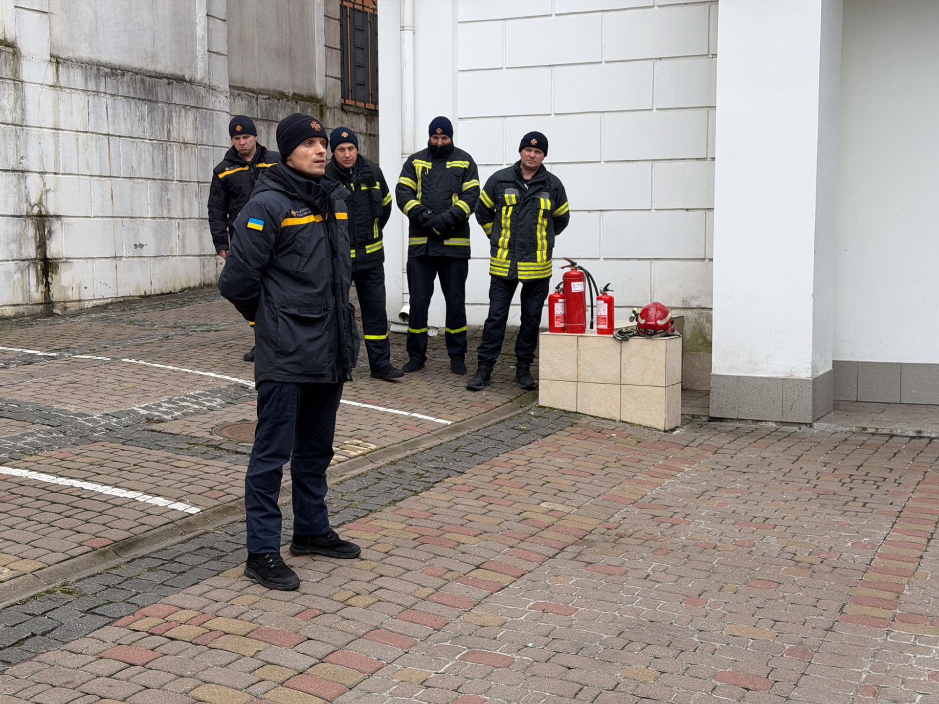 Працівники «НАІС» відпрацювали навички пожежної безпеки разом із фахівцями ДСНС