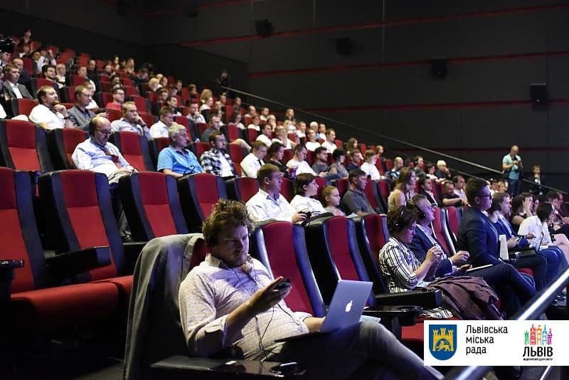 Підписано Договір про співпрацю між Львівською міською радою та  ДП «НАІС»