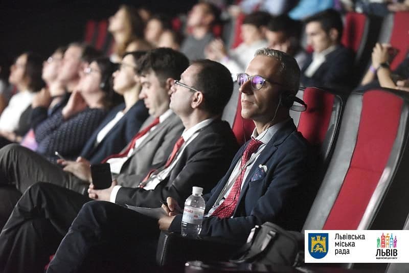 Підписано Договір про співпрацю між Львівською міською радою та  ДП «НАІС»